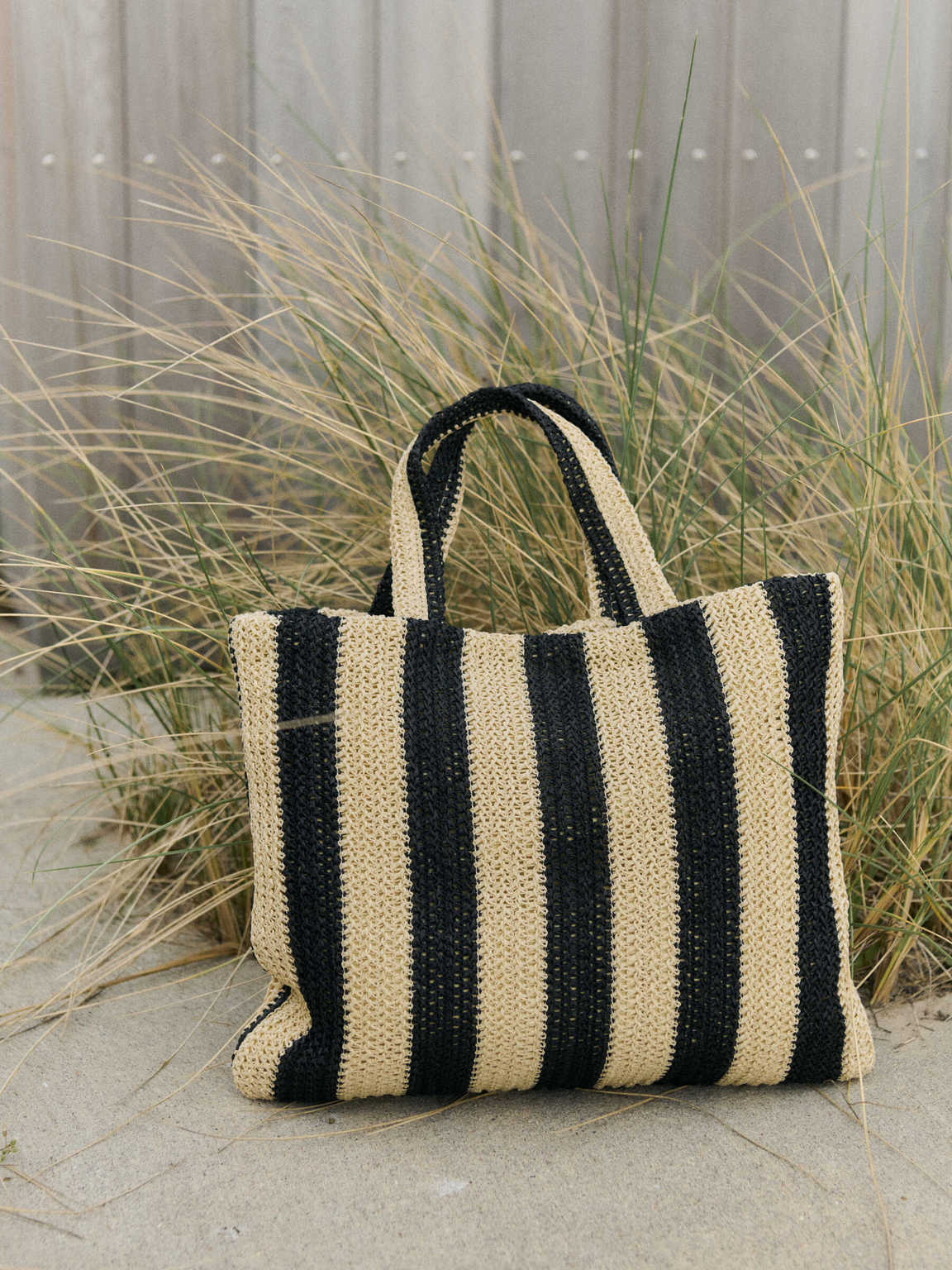 RBAlva Medium handbag