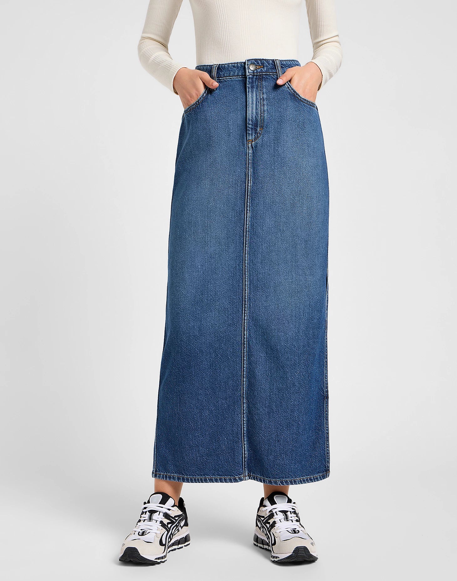 Lee Side Slit Maxi skirt