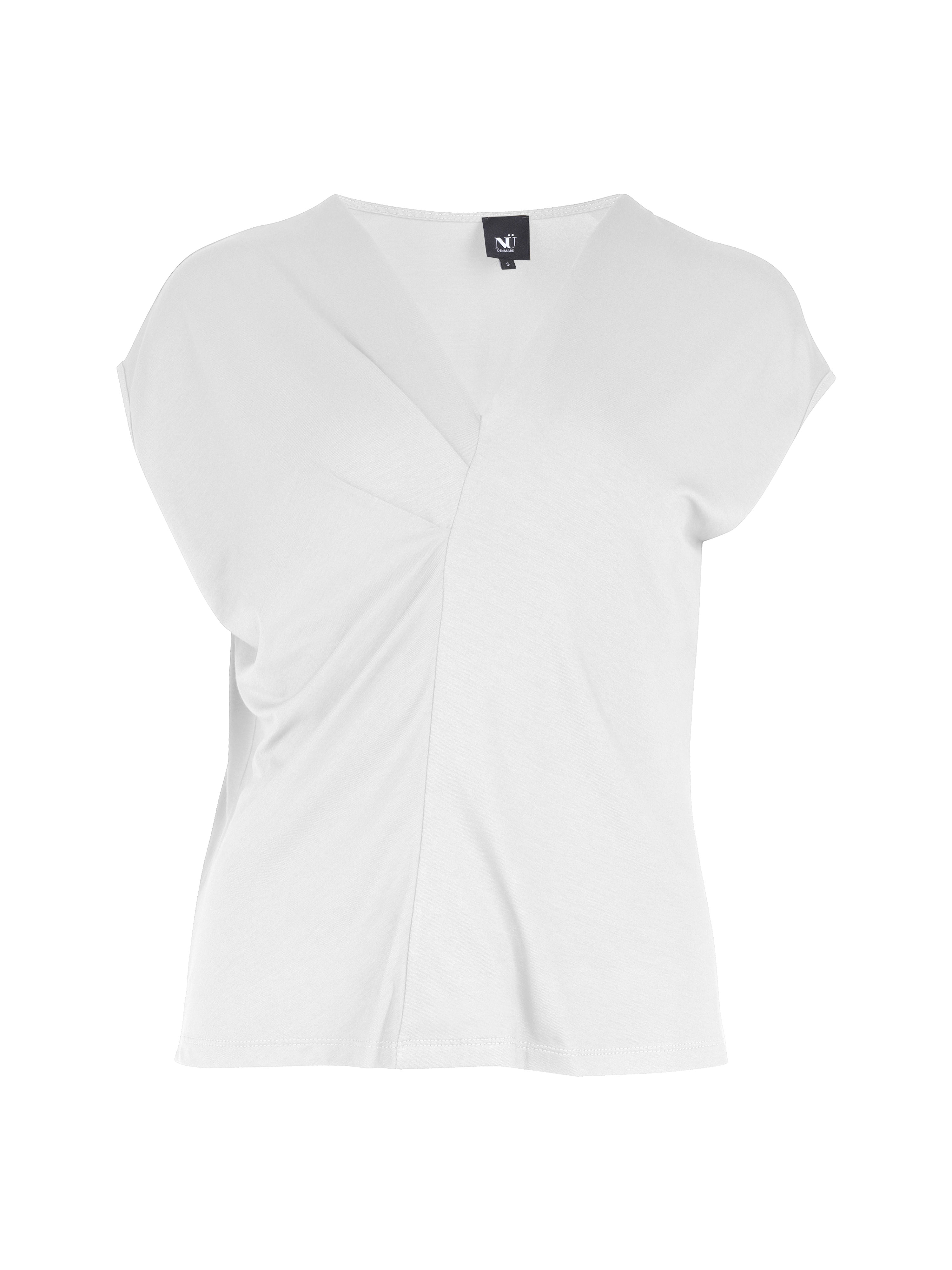 Yasmi Tee V-neck