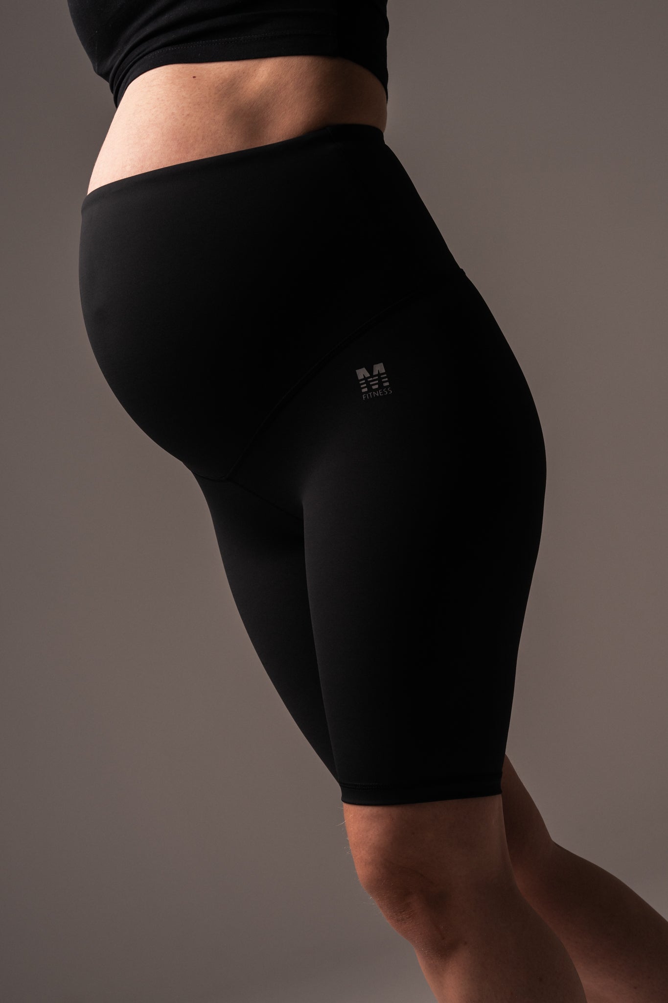 Emilía maternity shorts